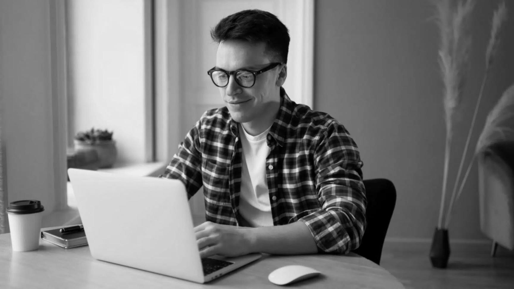 Zespół Naltimos Hirentex podczas spotkania planującego nowe warsztaty